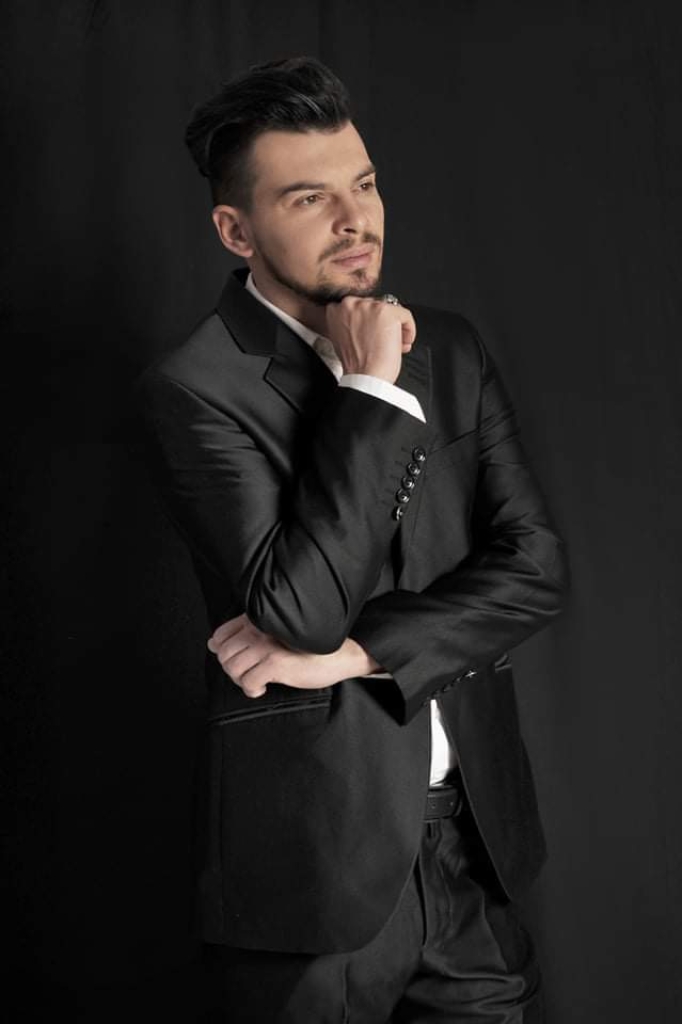 Accompagnatore gigolo Raul