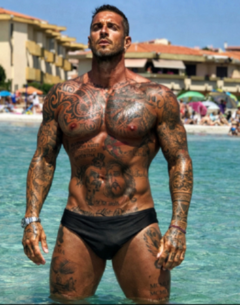 Accompagnatore gigolo Eracle
