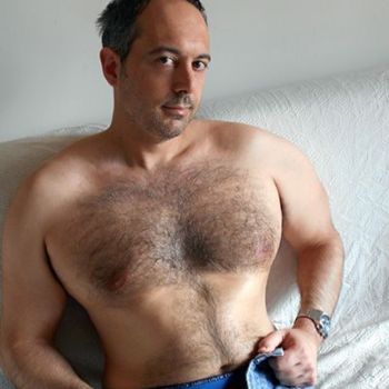 Accompagnatore gigolo DAMIEN GIGOLO MASSAGGIATORE SUPERDOTATO