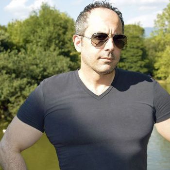 Accompagnatore gigolo DAMIEN GIGOLO MASSAGGIATORE SUPERDOTATO