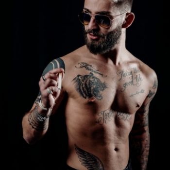 Accompagnatore gigolo Mitre