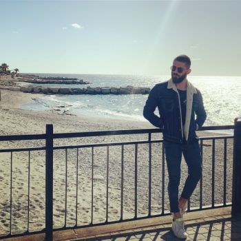 Accompagnatore gigolo Mitre