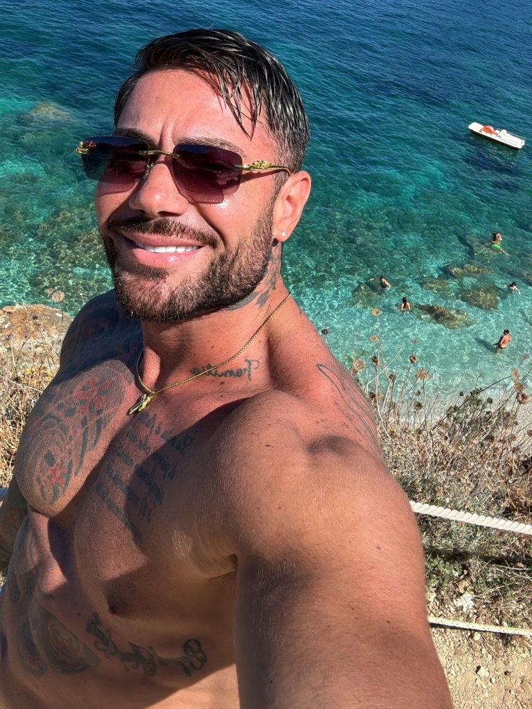 Accompagnatore gigolo Ricky
