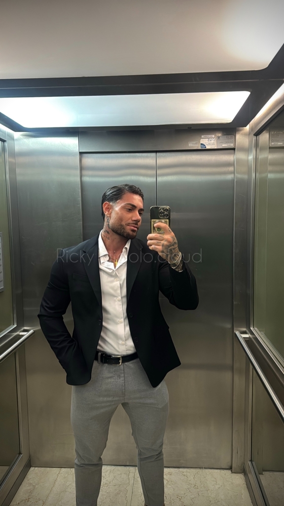 Accompagnatore gigolo Ricky