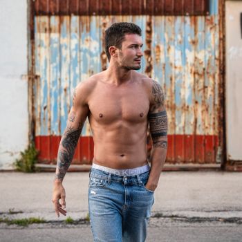 Accompagnatore gigolo Valentino