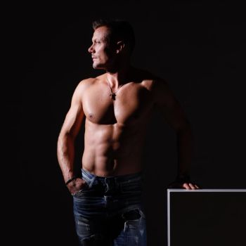 Accompagnatore gigolo Denis Rune