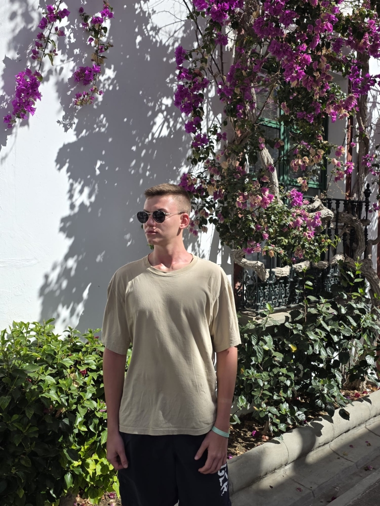 Accompagnatore gigolo Dario