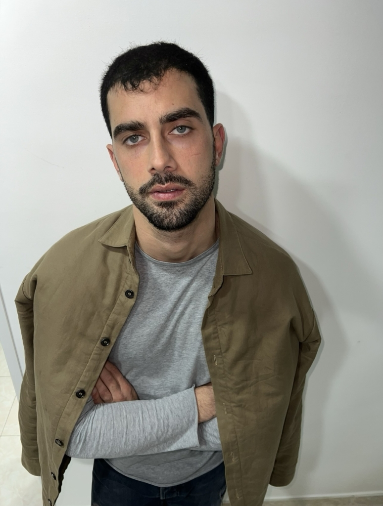 Accompagnatore gigolo Leonardo Vale