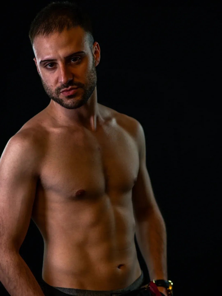 Accompagnatore gigolo Riccardo Accocci