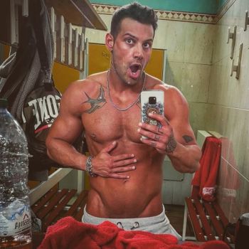 Accompagnatore gigolo Derek