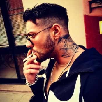 Accompagnatore gigolo Derek