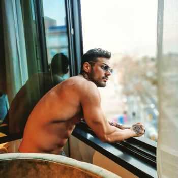 Accompagnatore gigolo Derek