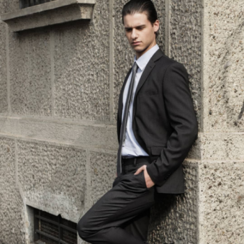 Accompagnatore gigolo Pre