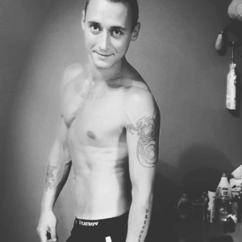 Accompagnatore gigolo Yuri89