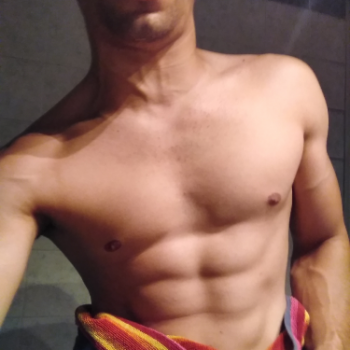 Accompagnatore gigolo Rey94