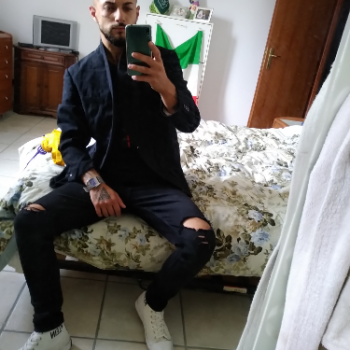 Accompagnatore gigolo Michi21