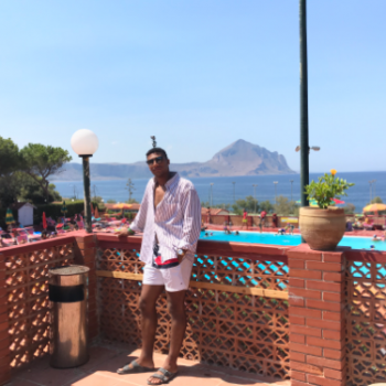 Accompagnatore gigolo Jhonn9