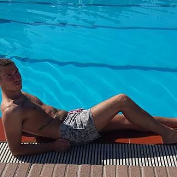 Accompagnatore gigolo Dennis88