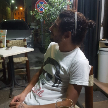 Accompagnatore gigolo simone