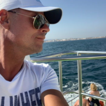 Accompagnatore gigolo Educato