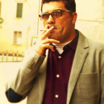 Accompagnatore gigolo Salvoins