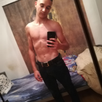 Accompagnatore gigolo Davisex