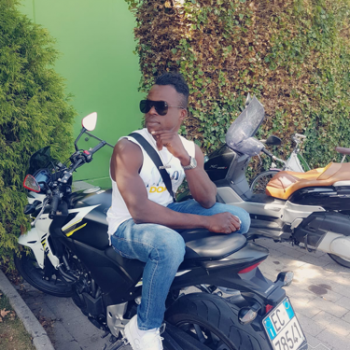 Accompagnatore gigolo Chuks