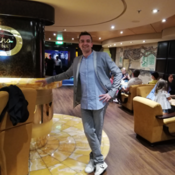 Accompagnatore gigolo Micha2412