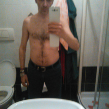 Accompagnatore gigolo Massaggiatore