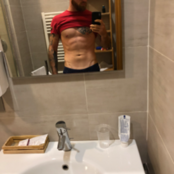 Accompagnatore gigolo Canadianboy