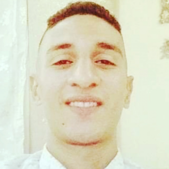 Accompagnatore gigolo Simo97