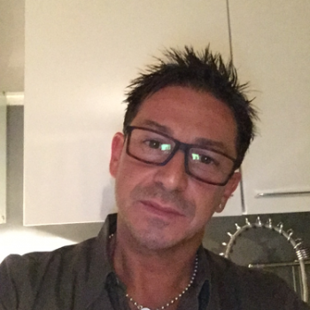 Accompagnatore gigolo Maffeo