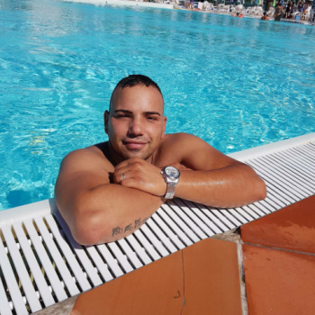 Accompagnatore gigolo Juri