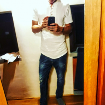 Accompagnatore gigolo Luk