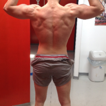 Accompagnatore gigolo Leonida