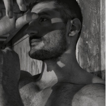 Accompagnatore gigolo Sir