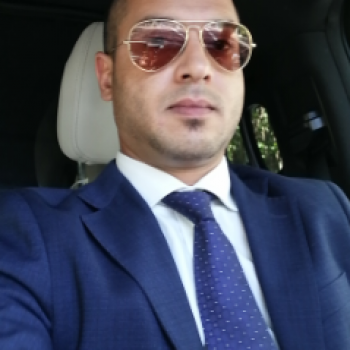 Accompagnatore gigolo Valerio