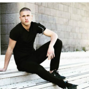 Accompagnatore gigolo Narciso