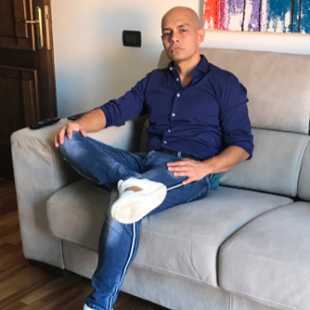 Accompagnatore gigolo Diego