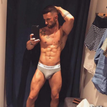 Accompagnatore gigolo Emy11