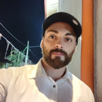 Accompagnatore gigolo Alessio10122016