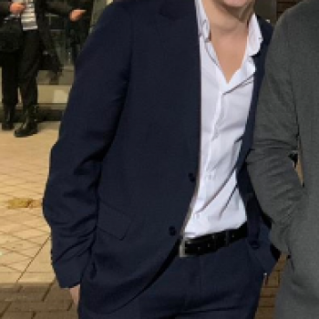 Accompagnatore gigolo Matti