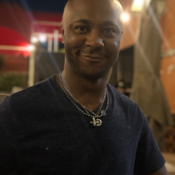 Accompagnatore gigolo Black30