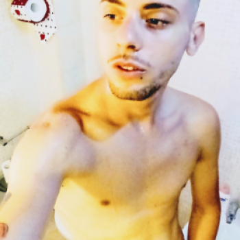 Accompagnatore gigolo Antonio11