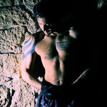 Accompagnatore gigolo Leocon