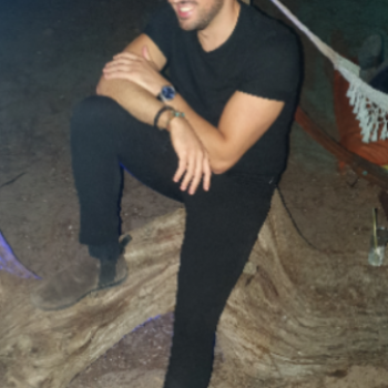 Accompagnatore gigolo Roby Vela