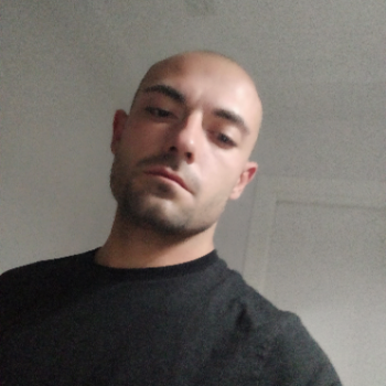 Accompagnatore gigolo Seem