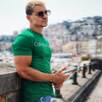 Accompagnatore gigolo Yarini