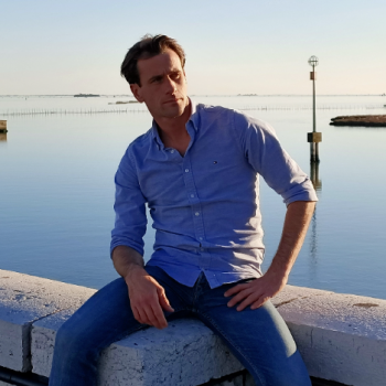 Accompagnatore gigolo Theoffsider