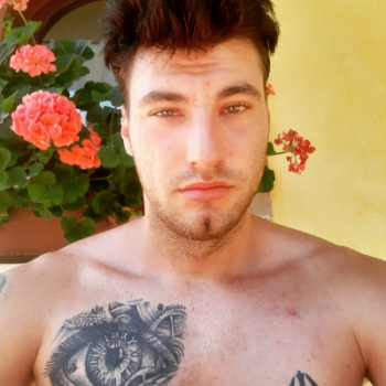 Accompagnatore gigolo Eddi